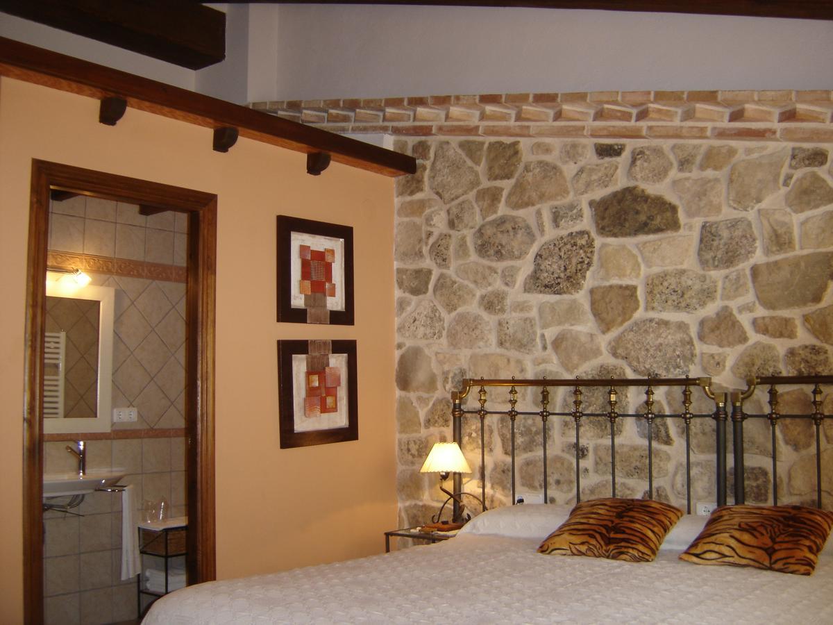 Hostal Casa Laure Y Mª Jose Arens de Lledo Zewnętrze zdjęcie
