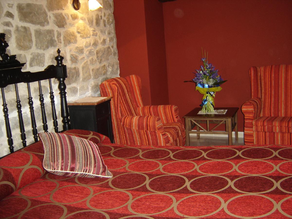Hostal Casa Laure Y Mª Jose Arens de Lledo Zewnętrze zdjęcie